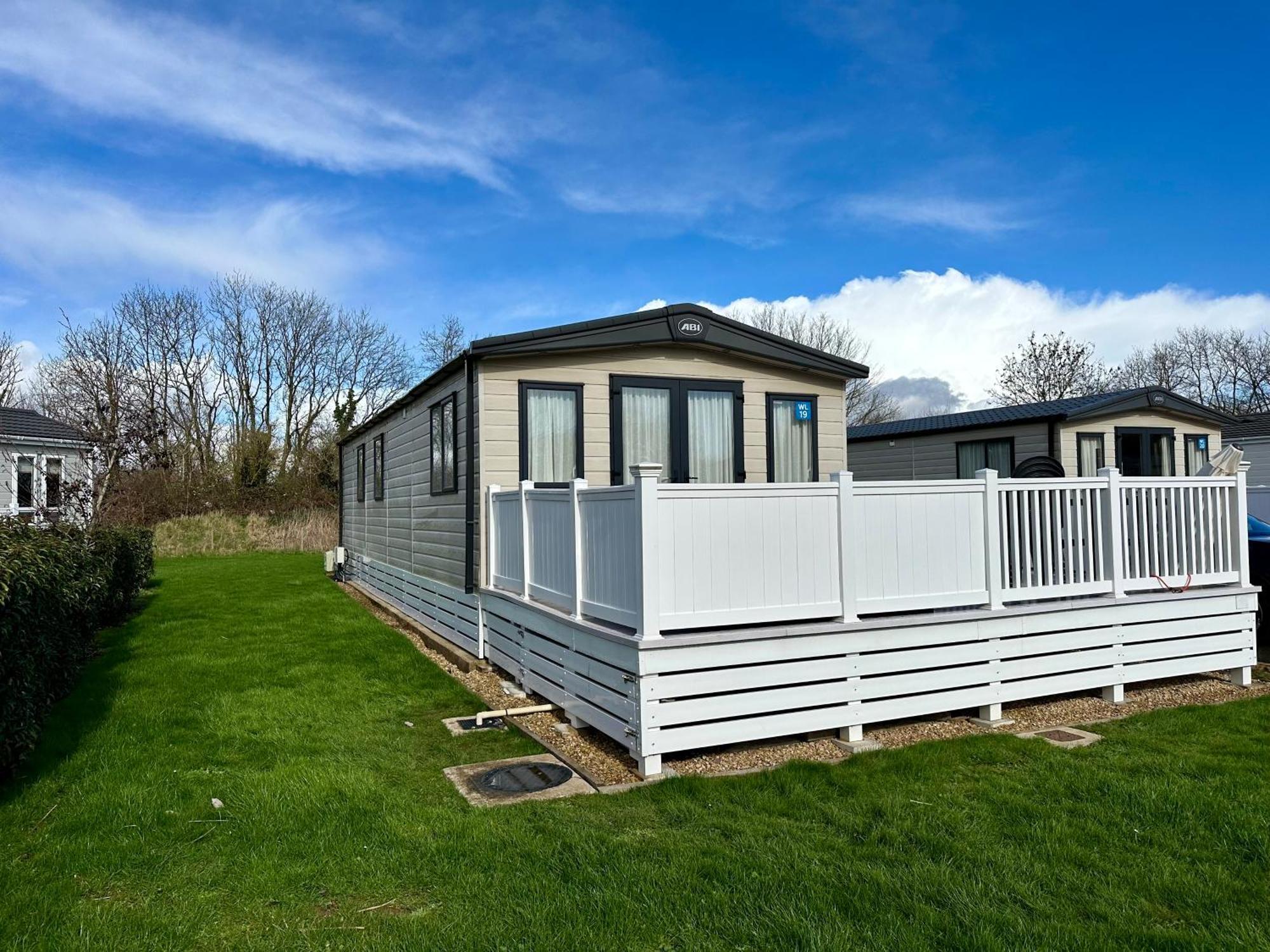Paws Lodge, Hot Tub, Pet Friendly South Cerney Exterior foto